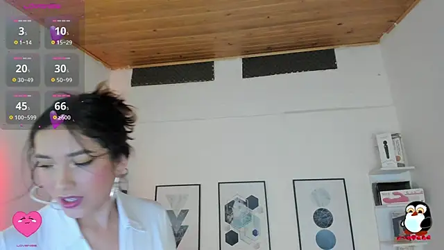 cristal  hot 1 online show from 2, 3, 2025