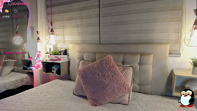 cristal  hot 1 online show from 14, 2, 2026