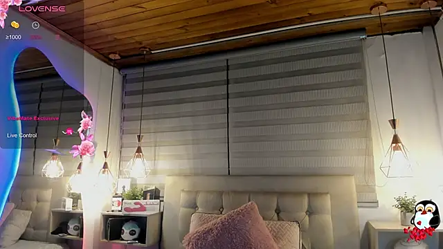 cristal  hot 1 online show from 6, 2, 2026