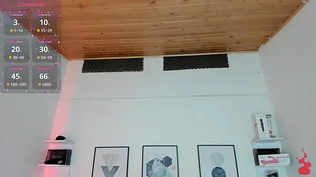 cristal  hot 1 online show from 10, 3, 2025