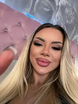 IvyRubens online show from 10, 10, 2025