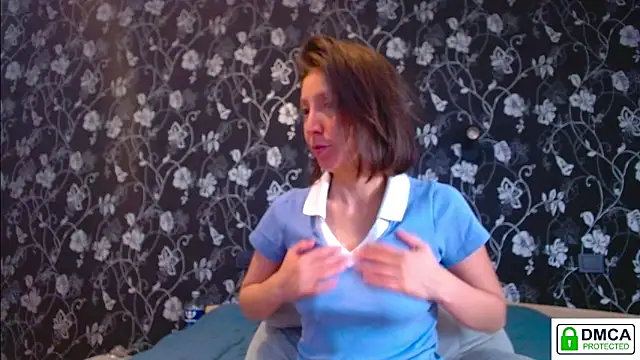 Snapshot of Sophi_Cute chatting on 23, 6, 2026 Sophi Cute online show from 23, 6, 2026