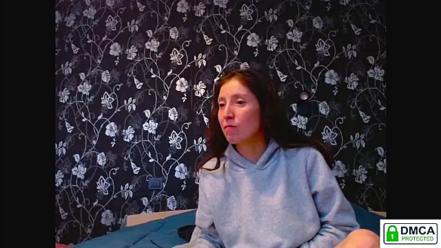Sophi Cute online show from 26, 4, 2026