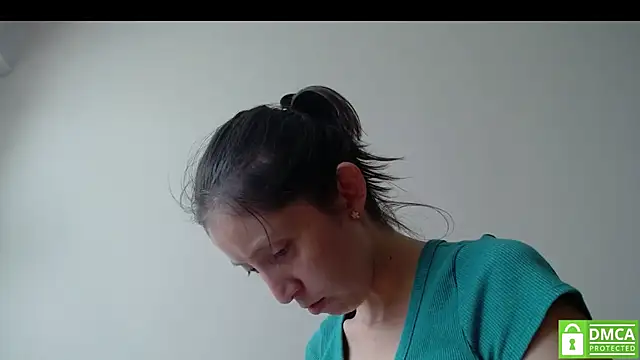 Sophi Cute online show from 9, 9, 2025