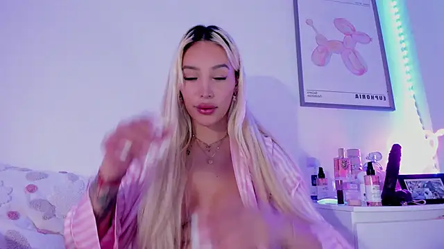  viioletweekend  online show from 10, 3, 2025