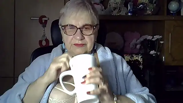 SweetCherry27 online show from 6, 10, 2025