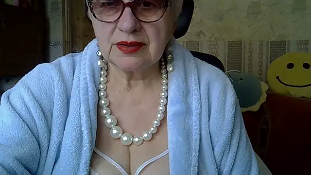 SweetCherry27 online show from 11, 4, 2026