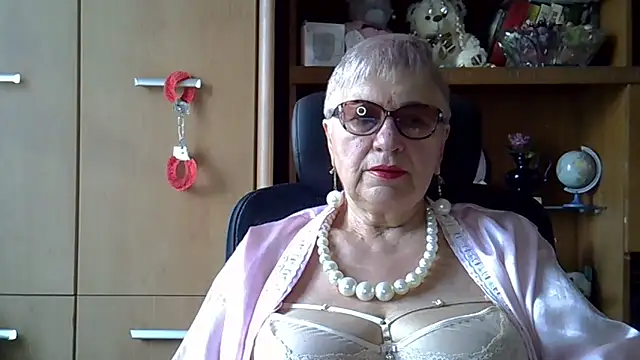 SweetCherry27 online show from 25, 9, 2025