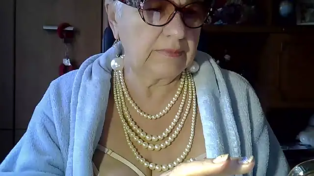 SweetCherry27 online show from 3, 10, 2025