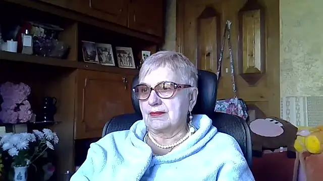 SweetCherry27 online show from 15, 10, 2025