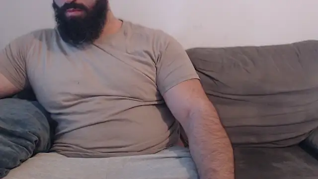 hugemachohandsome online show from 18, 5, 2026