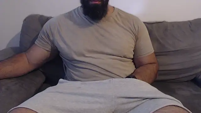 Snapshot of hugemachohandsome chatting on 6, 7, 2026 hugemachohandsome online show from 6, 7, 2026