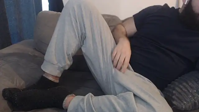 hugemachohandsome online show from 17, 1, 2026