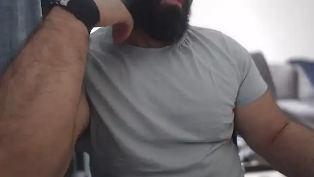 hugemachohandsome online show from 2, 10, 2025