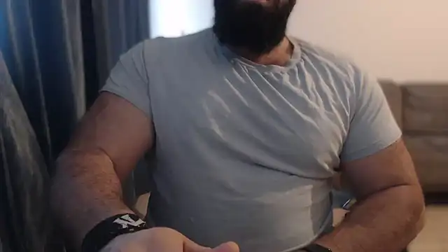 hugemachohandsome online show from 15, 11, 2025