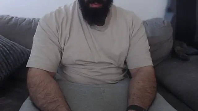 hugemachohandsome online show from 29, 4, 2026
