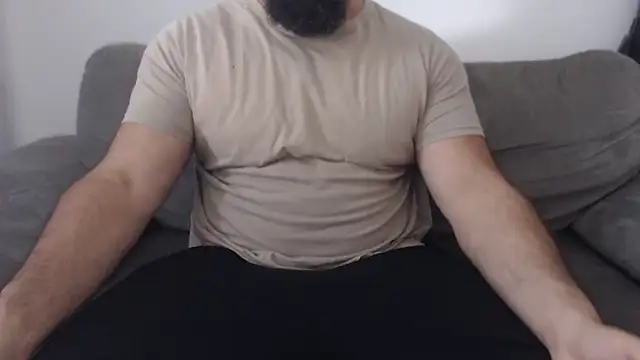 Snapshot of hugemachohandsome chatting on 20, 7, 2026 hugemachohandsome online show from 20, 7, 2026