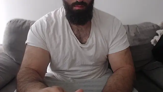 Snapshot of hugemachohandsome chatting on 16, 6, 2026 hugemachohandsome online show from 16, 6, 2026