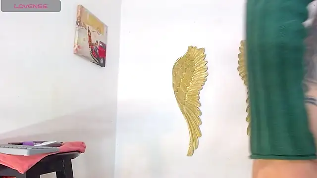 Arhyanna White online show from 6, 1, 2026