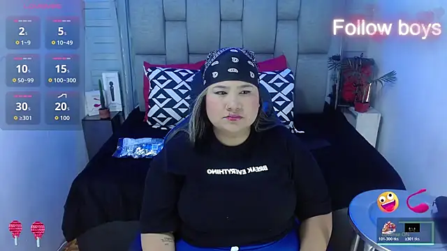 evelin zaens online show from 5, 11, 2025