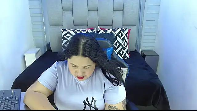 evelin zaens online show from 16, 9, 2025