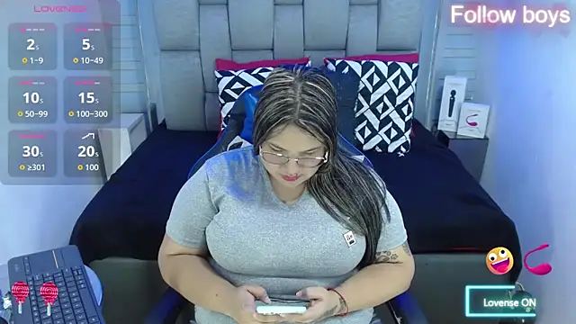 evelin zaens online show from 4, 10, 2025