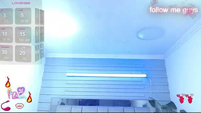 Snapshot of evelin_zaens chatting on 25, 6, 2026 evelin zaens online show from 25, 6, 2026