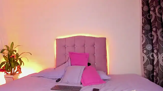 MarieLatex online show from 8, 3, 2025