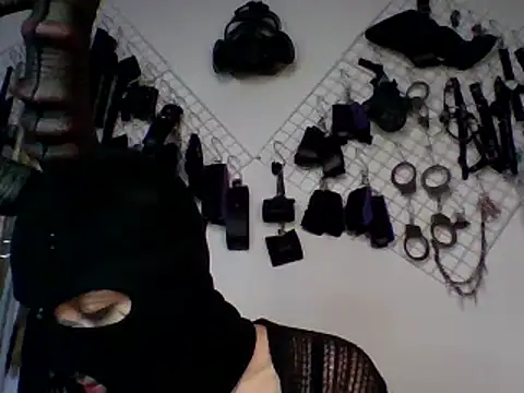 FeticheMacabre online show from 1, 1, 2025