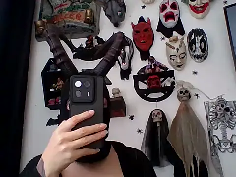 FeticheMacabre online show from 1, 3, 2026