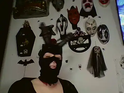 FeticheMacabre online show from 4, 10, 2025