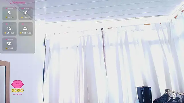 LatexDevil Blondie online show from 30, 3, 2026