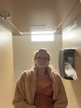 MessyNastyQueen online show from 13, 3, 2025