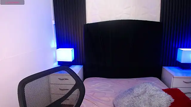 alicia moom online show from 27, 9, 2025