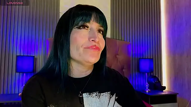 Snapshot of alicia_moom chatting on 30, 6, 2026 alicia moom online show from 30, 6, 2026