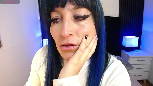 alicia moom online show from 24, 9, 2025