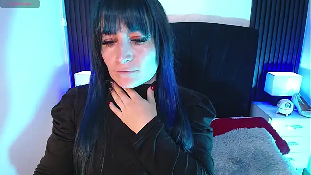 alicia moom online show from 4, 11, 2025