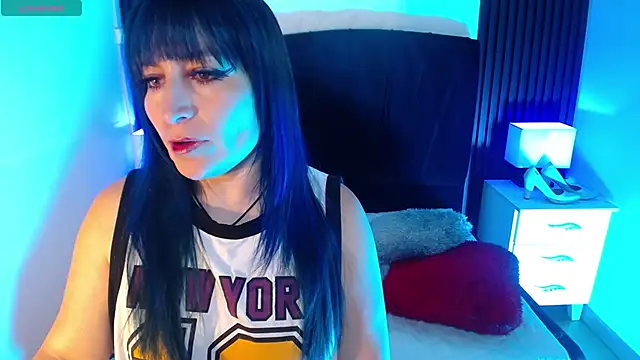 alicia moom online show from 28, 11, 2025