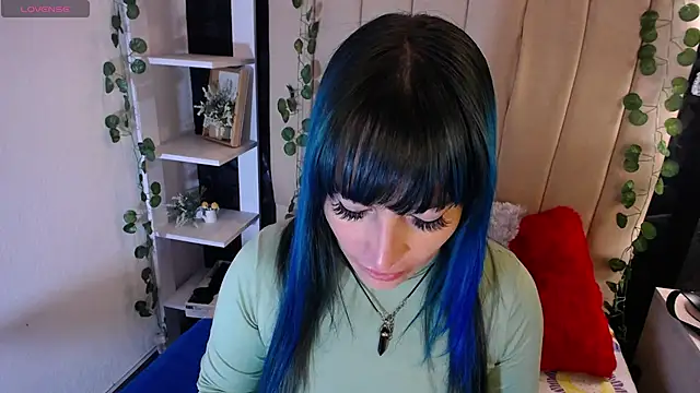 alicia moom online show from 11, 3, 2025