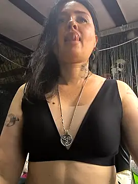 KikiXRed online show from 21, 7, 2026