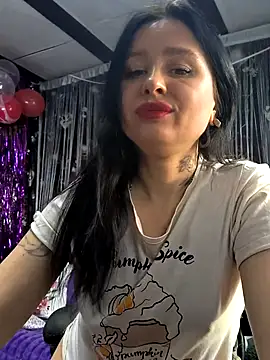 Snapshot of KikiXRed chatting on 21, 2, 2026 KikiXRed online show from 21, 2, 2026