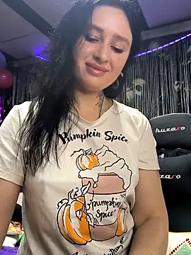 Snapshot of KikiXRed chatting on 1, 3, 2026 KikiXRed online show from 1, 3, 2026