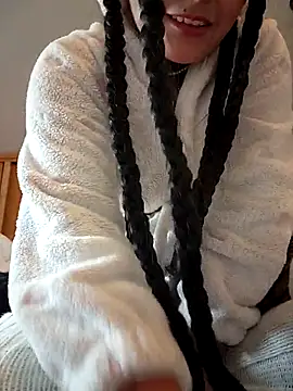 Snapshot of bellapaty chatting on 4, 12, 2025 bellapaty online show from 4, 12, 2025