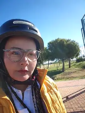 Snapshot of bellapaty chatting on 13, 4, 2026 bellapaty online show from 13, 4, 2026