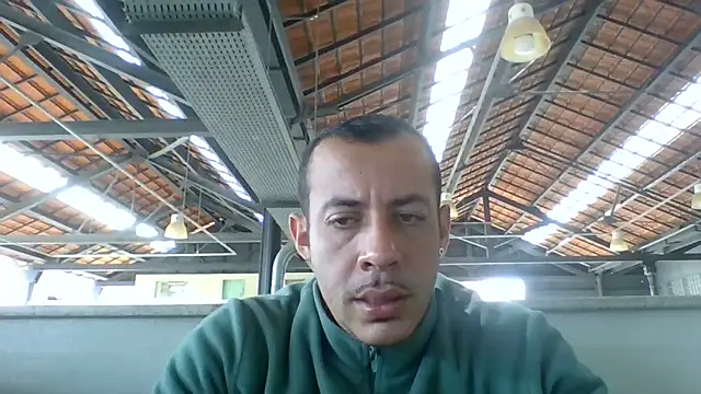 MachoScorpionCaralho online show from 12, 6, 2026