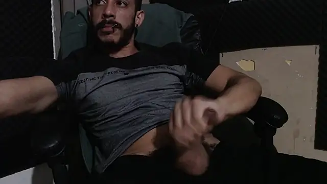 MachoScorpionCaralho online show from 21, 4, 2026