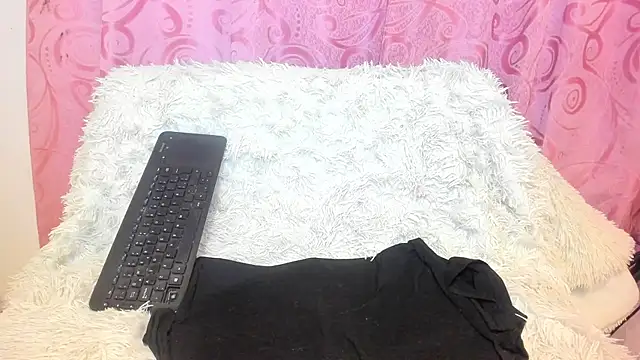 Snapshot of iisabella_gonzalez chatting on 5, 11, 2025 iisabella gonzalez online show from 5, 11, 2025