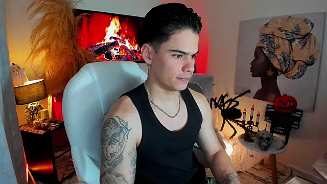 Snapshot of Matias_Murrier chatting on 2, 11, 2025 Matias Murrier online show from 2, 11, 2025