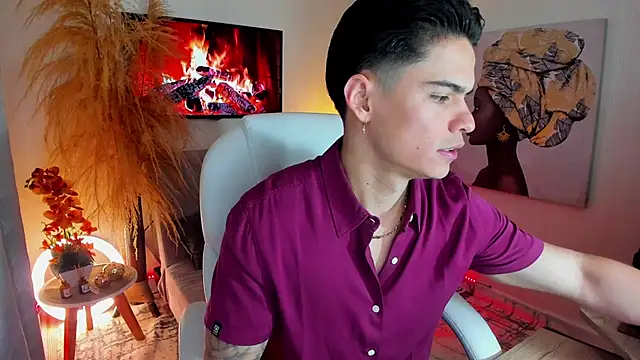 Snapshot of Matias_Murrier chatting on 13, 10, 2025 Matias Murrier online show from 13, 10, 2025