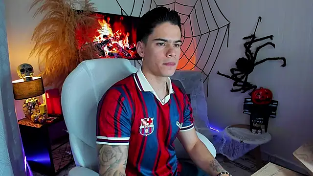 Snapshot of Matias_Murrier chatting on 20, 10, 2025 Matias Murrier online show from 20, 10, 2025